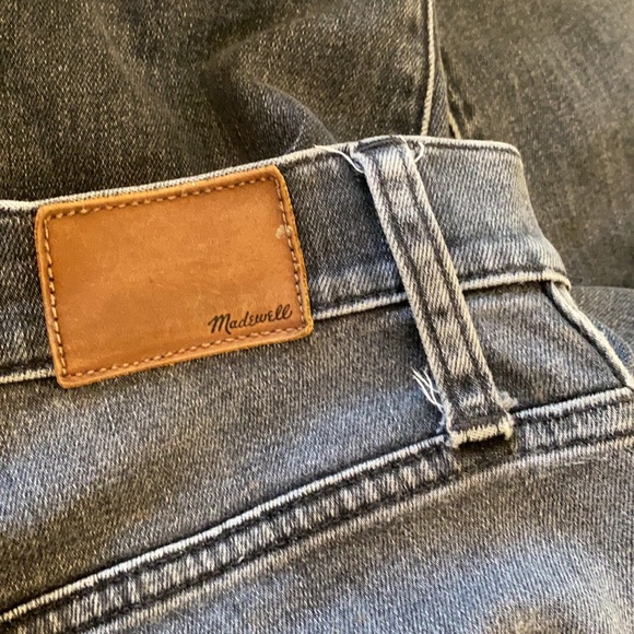 Madewell 10” High Riser Black Denim Skinny Jean - Picture 7 of 8